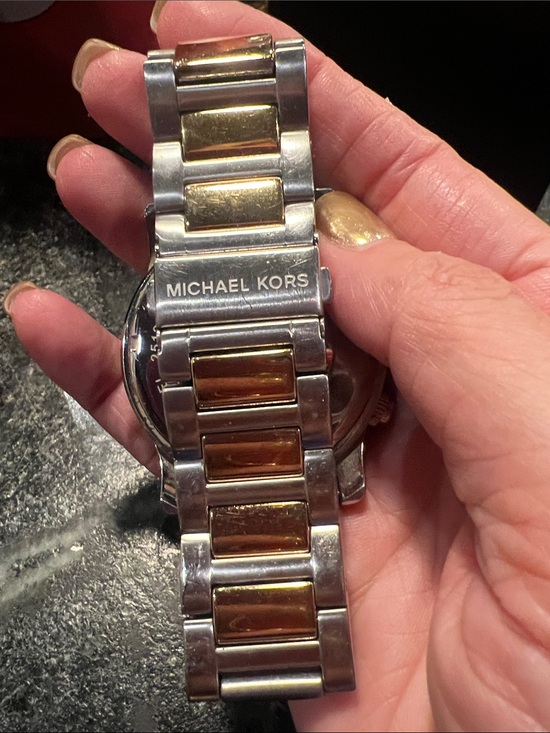 Michael Kors Runway Men\'s Silver Dial Two-Tone Bracelet Watch MK8283